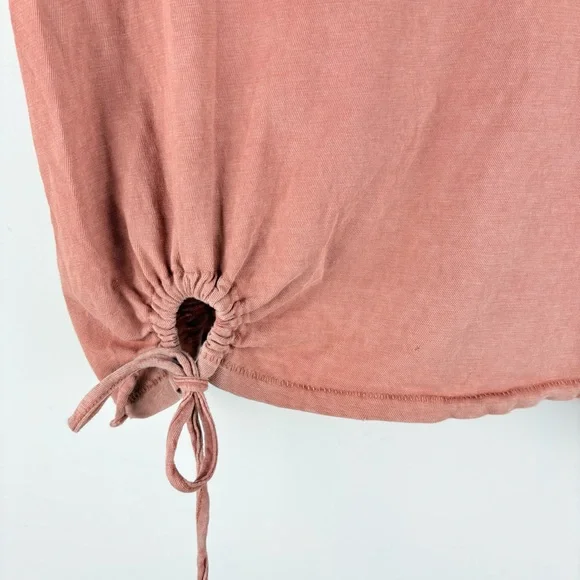 Aerie Women’s Cropped Keyhole Shirt Top Burnt Red Pink Loungewear Distressed XS - Picture 2 of 8